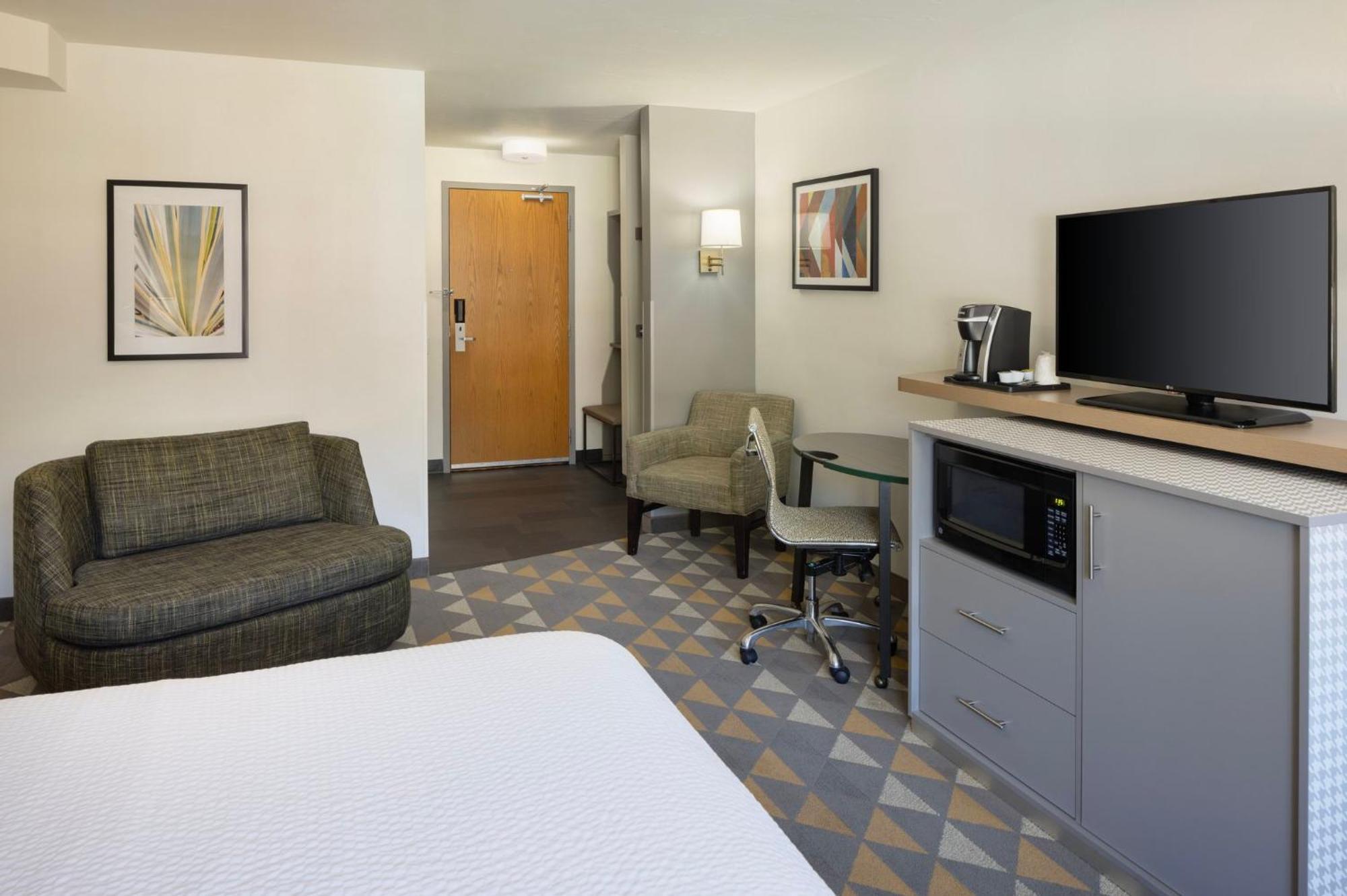 Holiday Inn Steamboat Springs By Ihg Exterior photo